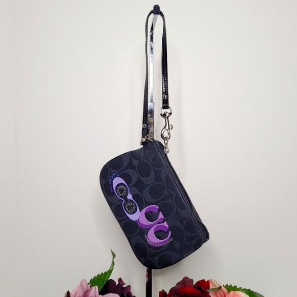 Coach Handbags - Coach Signature Corner Zip Wristlet With Black Jacquard Fabric Graphics